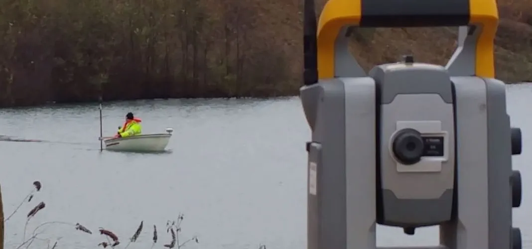 Trimble geodimeter in use for a more accurate reading of the sonar